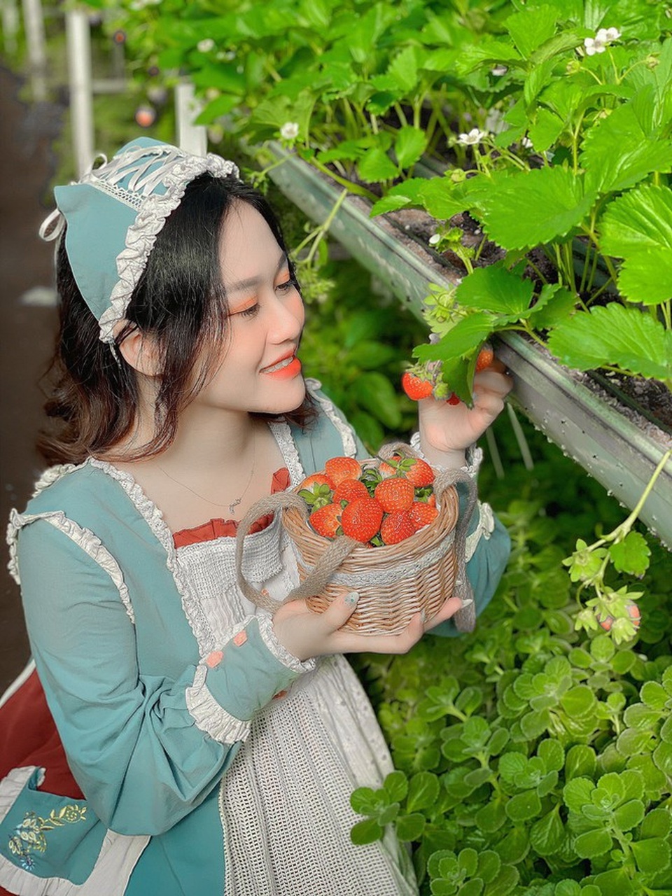 Người con gái Đà Lạt lập nghiệp trên thành phố hoa lệ - 10 Người con gái Đà Lạt lập nghiệp trên thành phố hoa lệ - 10