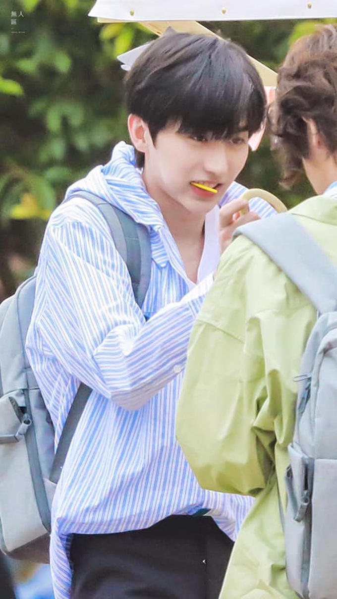 2 mặt đối lập của Thái Từ Khôn: Cool ngầu tại Thanh xuân có bạn, lầy lội hết nấc ở Keep Running - Ảnh 5.