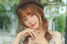 "Búp bê ảnh thẻ" mặt tròn, chẳng sexy mà có gần 400.000 fans