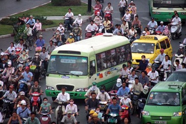 Để nhân dân từ bỏ thói quen sử dụng phương tiện cá nhân