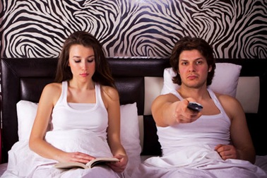 Ấm ức vì bị chồng “đuổi quầy quậy”