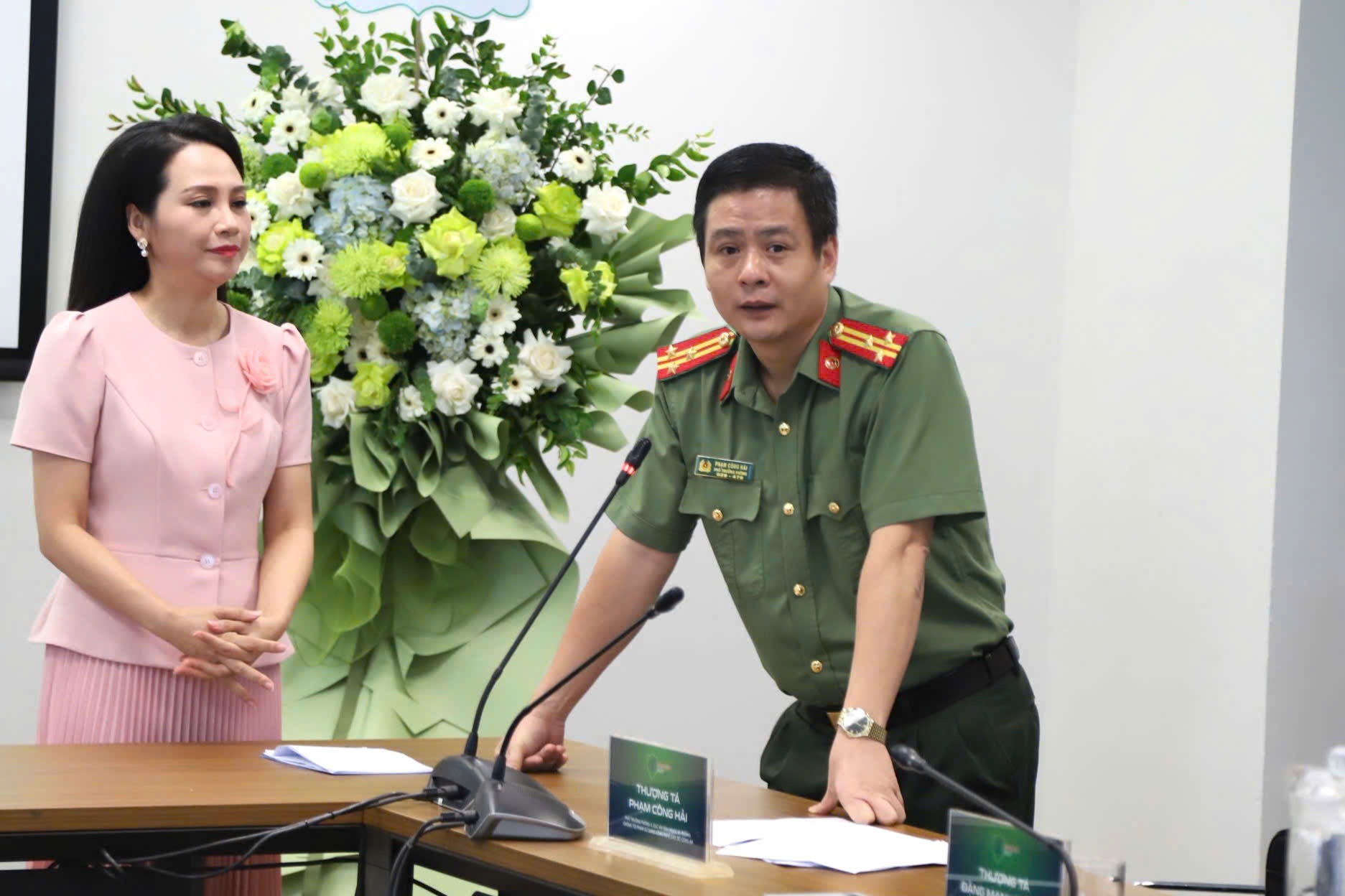 NSND Trọng Trinh dẫn dắt chương trình cảnh báo tội phạm công nghệ cao - 3