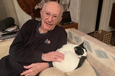 Bác sĩ U100 tiết lộ bí quyết sống thọ vừa dễ vừa rẻ