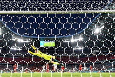 HLV Mancini tiếc vì các học trò không ghi được nhiều bàn thắng hơn