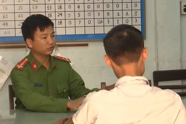 Một phóng viên bị hành hung khi đang tác nghiệp