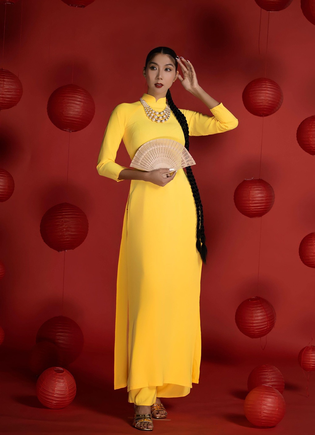 Siêu mẫu Ngọc Quyên khoe nhan sắc tuổi 34, trải lòng về 9 năm đón Tết xa xứ - 4 Siêu mẫu Ngọc Quyên khoe nhan sắc tuổi 34, trải lòng về 9 năm đón Tết xa xứ - 4