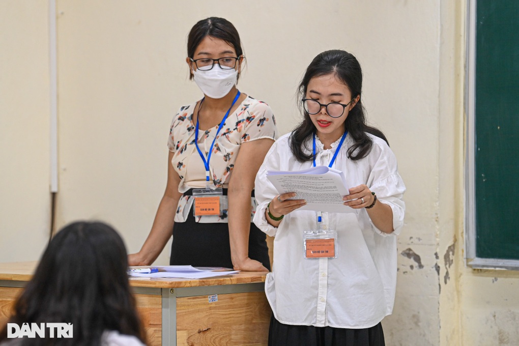 Hơn 1 triệu thí sinh hồi hộp làm thủ tục thi tốt nghiệp THPT 2022 - 3 Hơn 1 triệu thí sinh hồi hộp làm thủ tục thi tốt nghiệp THPT 2022 - 3