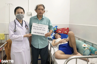 Nam sinh viên phải tháo sọ não sau buổi học được giúp hơn 140 triệu đồng