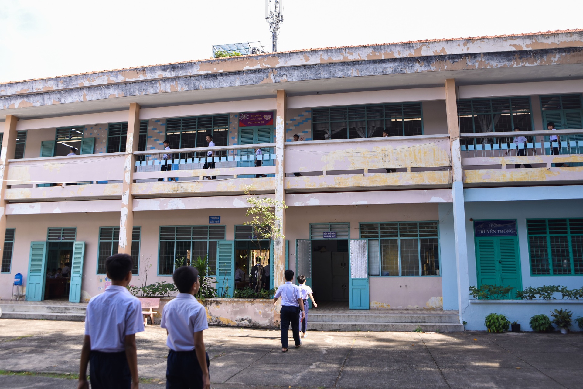 Chuyện đau lòng khi trẻ em sinh trẻ em - 8 Chuyện đau lòng khi trẻ em sinh trẻ em - 8