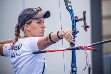 Những nữ cung thủ tài năng và xinh đẹp bậc nhất thế giới