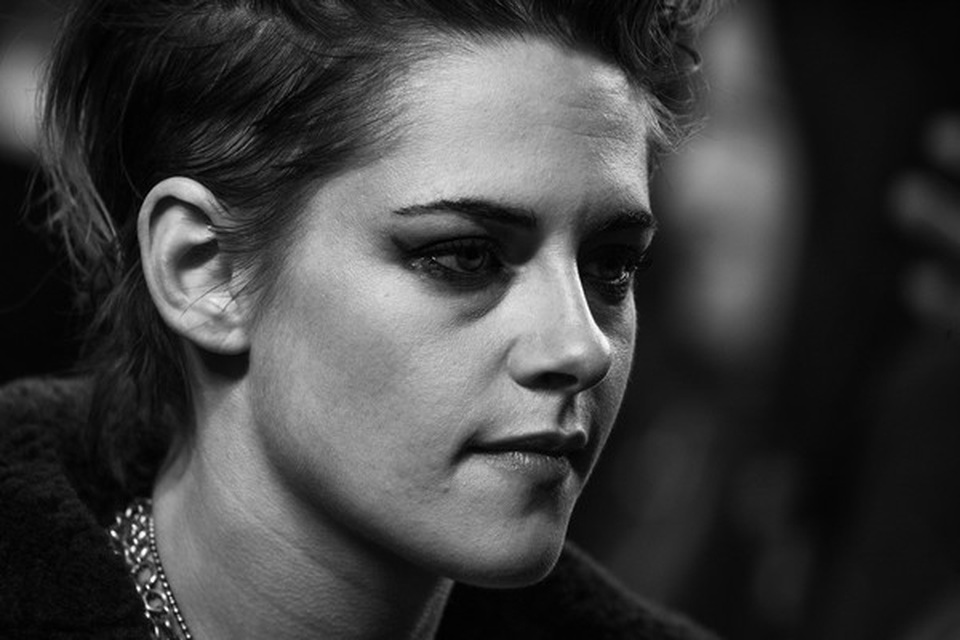 Kristen Stewart chuẩn men đi quảng bá phim mới - 2 Kristen Stewart chuẩn men đi quảng bá phim mới - 2