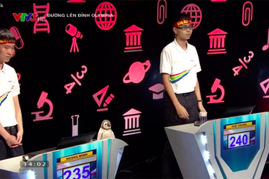 Tấm vé đầu tiên vào Chung kết năm Olympia: Chiến thắng khó tin nhờ đối thủ... "sảy chân"