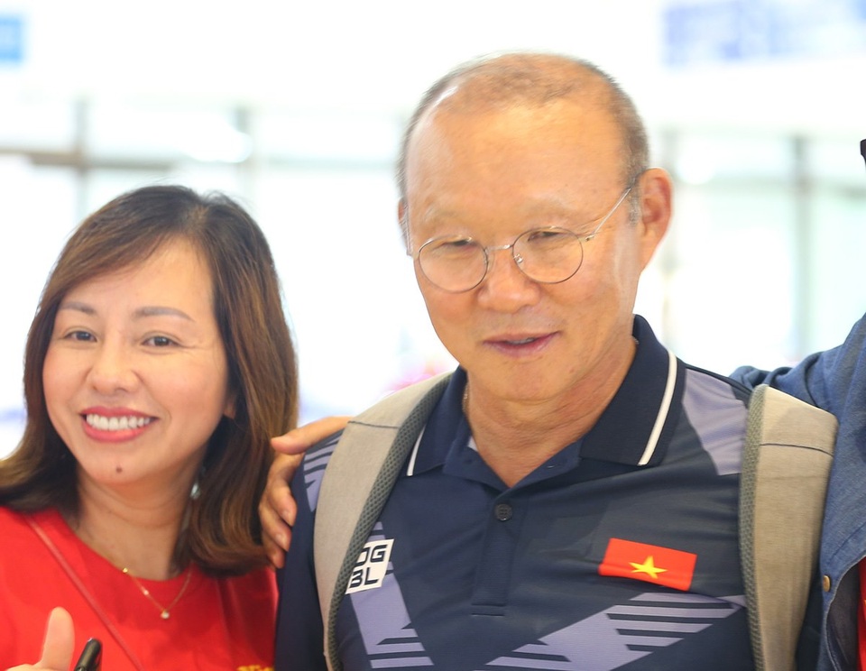 U22 Việt Nam về nước, Văn Hậu chia tay đồng đội để bay thẳng sang Hà Lan - 15 U22 Việt Nam về nước, Văn Hậu chia tay đồng đội để bay thẳng sang Hà Lan - 15