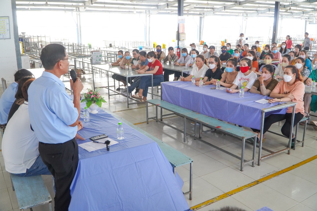Những câu hỏi đầy lo lắng của công nhân về rút BHXH một lần - 1 Những câu hỏi đầy lo lắng của công nhân về rút BHXH một lần - 1