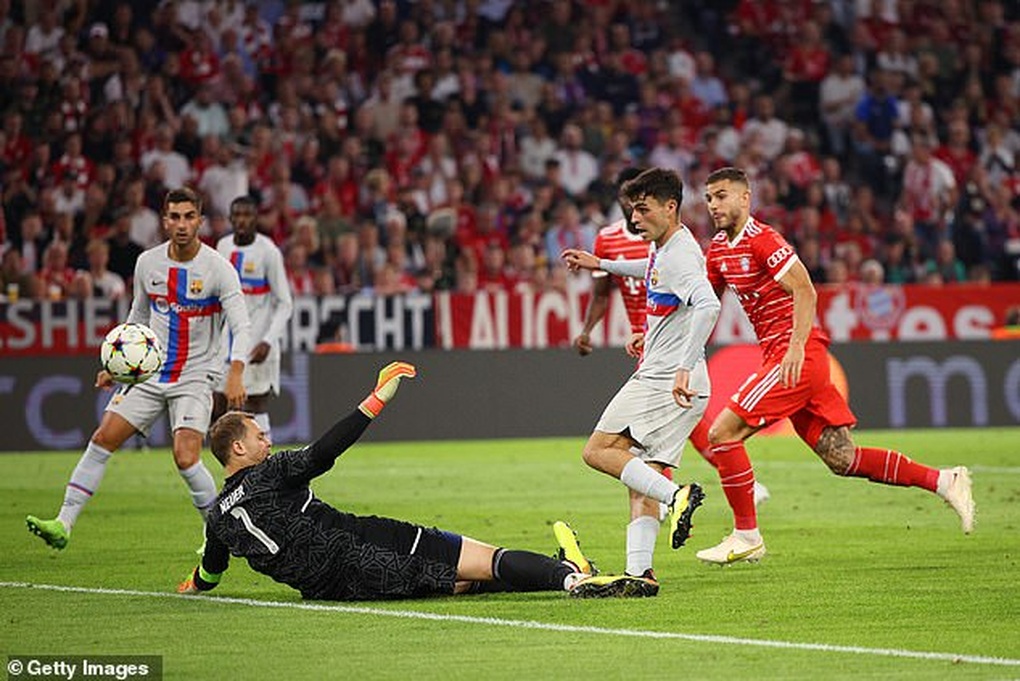 Barcelona gục ngã trên sân của Bayern Munich - 2 Barcelona gục ngã trên sân của Bayern Munich - 2
