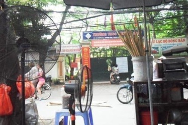 Dân kinh doanh nhỏ “mắc kẹt” với giá điện mới