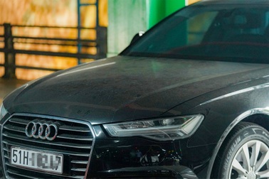 Khách trả 15 triệu đồng gửi xe ở sân bay Tân Sơn Nhất là nữ diễn viên