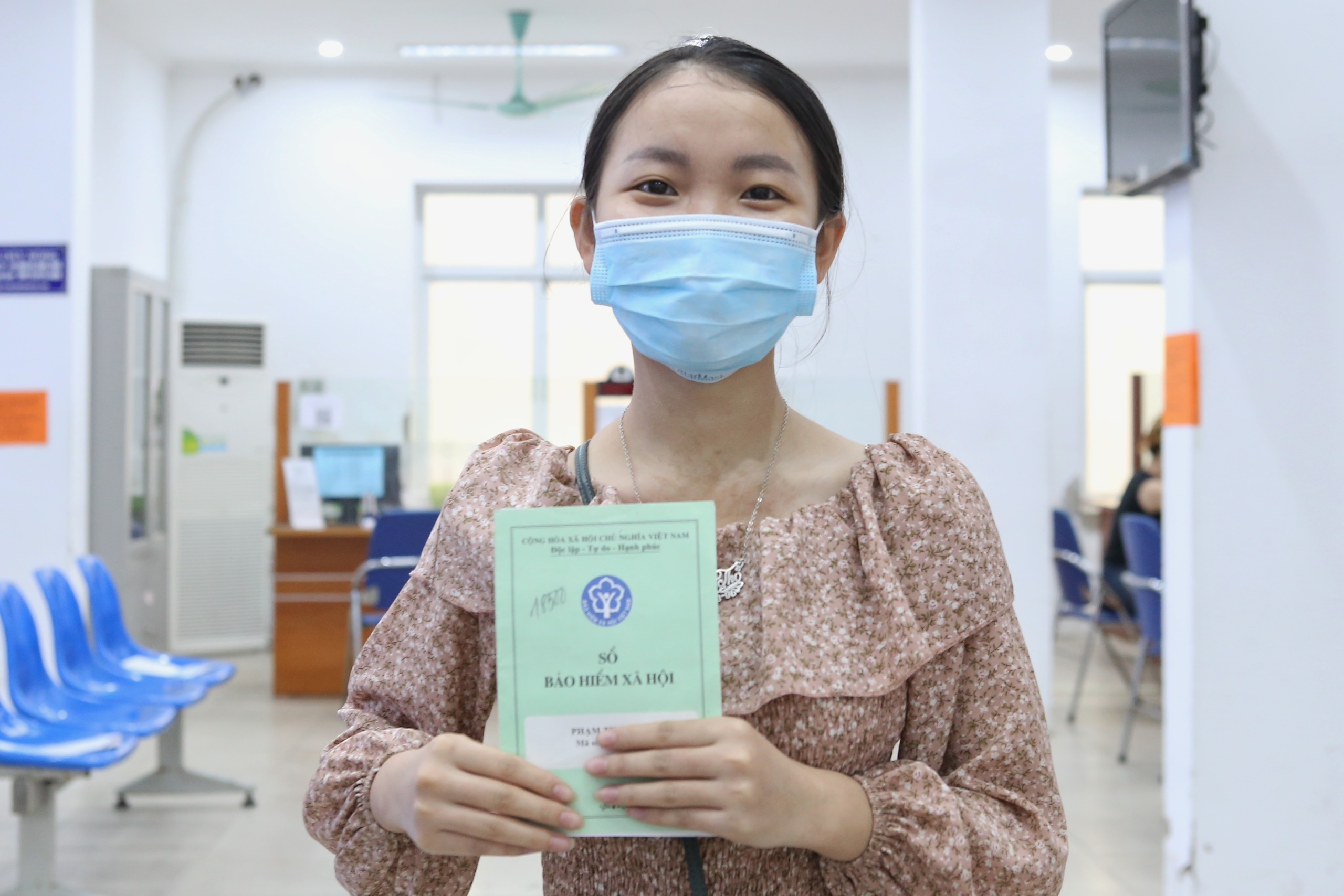 បង់រំលស់ ១៥ឆ្នាំ ដើម្បីទទួលបានប្រាក់សោធននិវត្តន៍ ឱកាសសម្រាប់កម្មករនិយោជិតដែលបានដកប្រាក់ធានារ៉ាប់រងសង្គម - ១ Đóng 15 năm có lương hưu, cơ hội cho công nhân từng rút bảo hiểm xã hội - 1