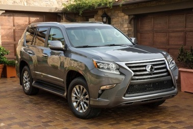 Xe Lexus GX 460 thay đổi nhẹ, giảm giá mạnh