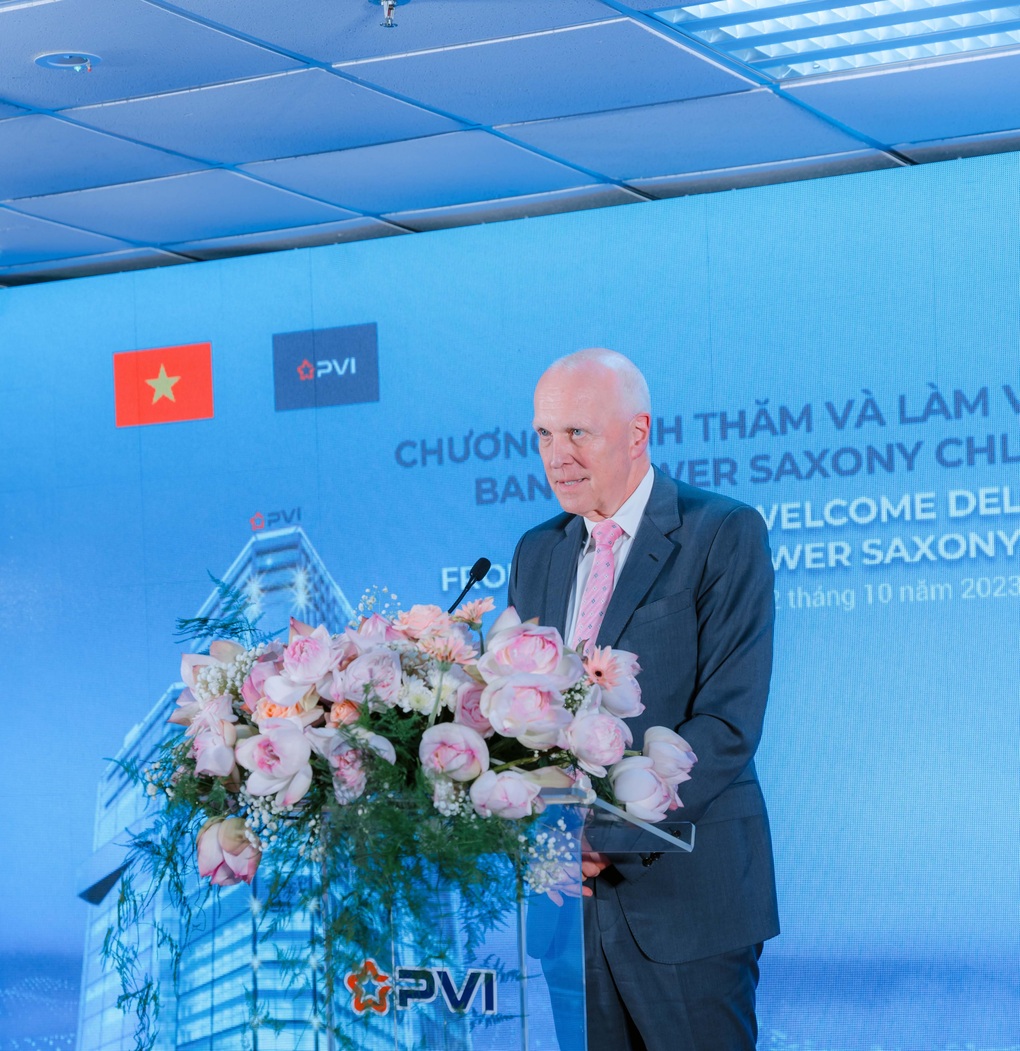 Phái đoàn bang Lower Saxony đến thăm và làm việc tại PVI - 4 Phái đoàn bang Lower Saxony đến thăm và làm việc tại PVI - 4