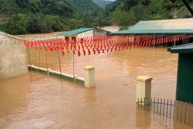 Ngành giáo dục Nghệ An gánh chịu thiệt hại nặng nề sau bão lũ