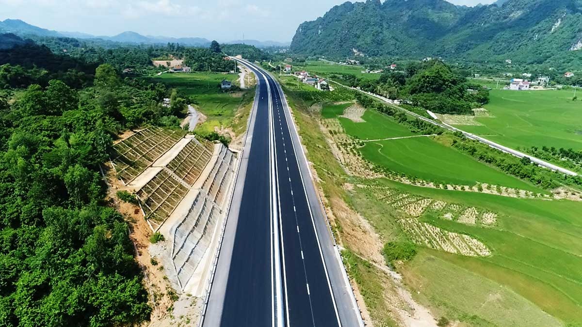 Bộ trưởng Nguyễn Chí Dũng: "Không thể một lần nữa lại đi sau..."