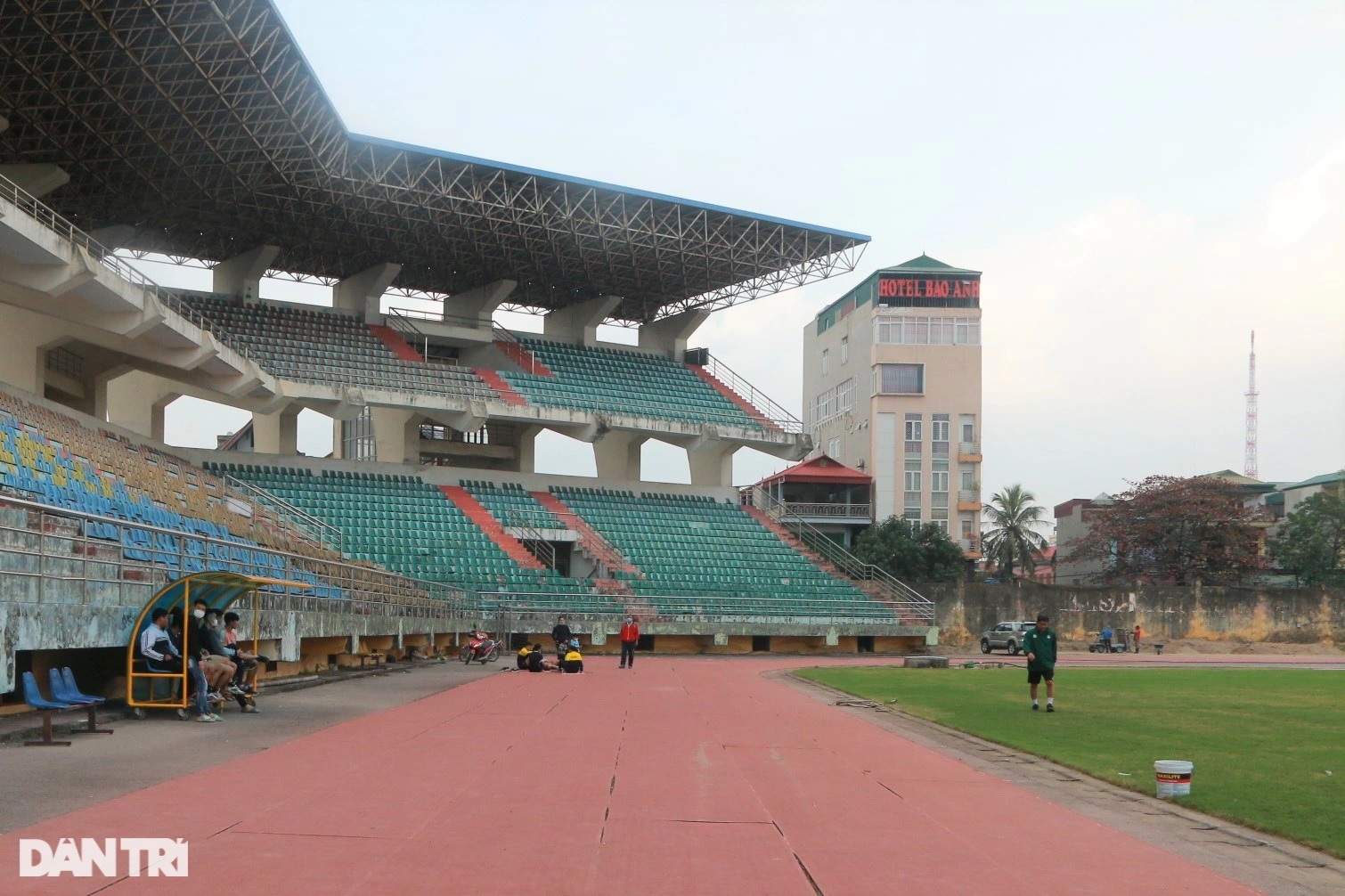 Chảo lửa 22.000 chỗ ngồi ở Ninh Bình sẽ hồi sinh trở lại - 2