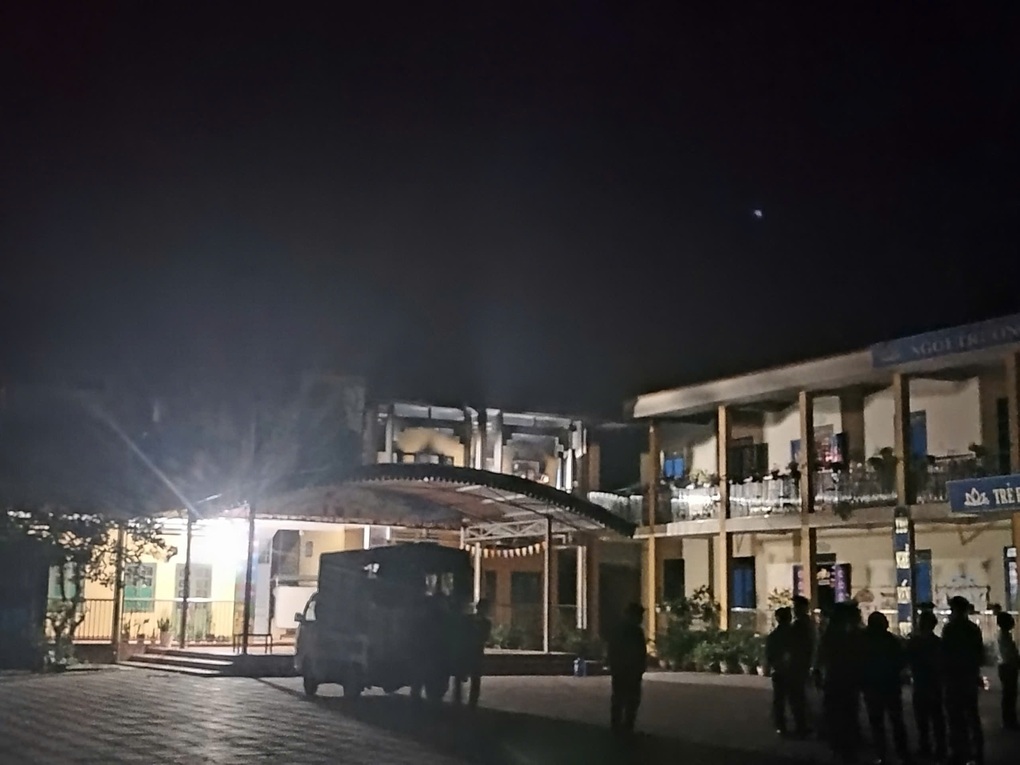 Cháy trường mầm non ở Lào Cai, nghi một phụ nữ tử vong - 1