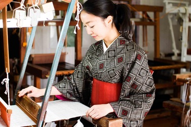 Kimono “nhuộm bùn”: Trang phục cao cấp của quý tộc xưa