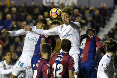 Trận chiến định số phận của HLV Lopetegui tại Real Madrid