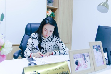 Doanh nhân Trần Thu Hương vinh dự nhận hai giải thưởng lớn ngày Doanh nhân Việt Nam