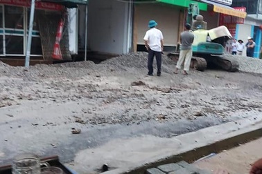 Hà Nội: Đang san lấp "hố tử thần" ở Chương Mỹ