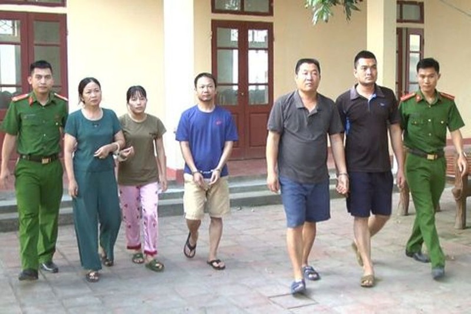 Triệt phá đường dây đánh bạc quy mô lớn dưới hình thức lô đề - 1 Triệt phá đường dây đánh bạc quy mô lớn dưới hình thức lô đề - 1