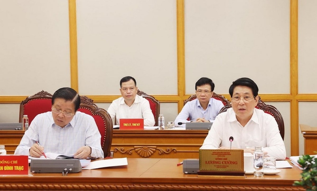 Bộ Chính trị cho ý kiến về nhân sự của 2 tỉnh Điện Biên, Gia Lai - 1 Bộ Chính trị cho ý kiến về nhân sự của 2 tỉnh Điện Biên, Gia Lai - 1