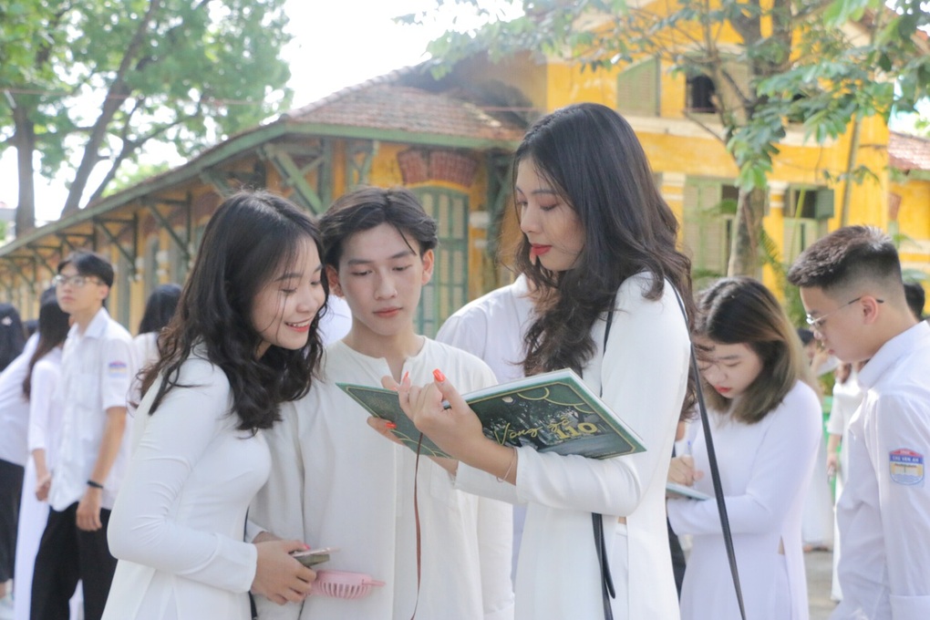Đề xuất phân quyền cơ sở giáo dục phổ thông sau sáp nhập - 1 Đề xuất phân quyền cơ sở giáo dục phổ thông sau sáp nhập - 1