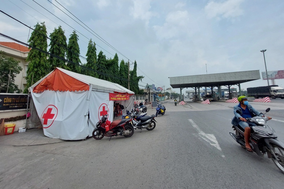 Nhiều người tới Đồng Nai phải quay đầu xe vì thiếu giấy xét nghiệm Covid-19 - 11 Nhiều người tới Đồng Nai phải quay đầu xe vì thiếu giấy xét nghiệm Covid-19 - 11
