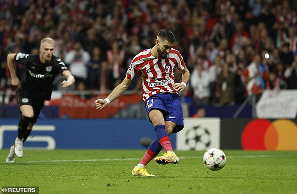 Nhiều ông lớn bất ngờ bị đá văng khỏi Champions League - 5 Nhiều ông lớn bất ngờ bị đá văng khỏi Champions League - 5