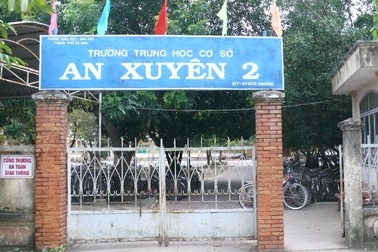 Để xảy ra mâu thuẫn nội bộ, Hiệu trưởng và Hiệu phó cùng bị kỷ luật