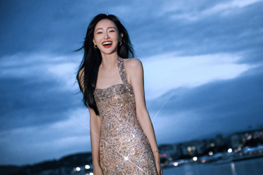 Đường Yên khoe dáng tại Cannes, sắp thoát "kiếp ngủ đông"