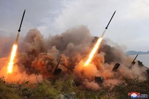 Triều Tiên phóng 100 đạn pháo vào vùng đệm với Hàn Quốc