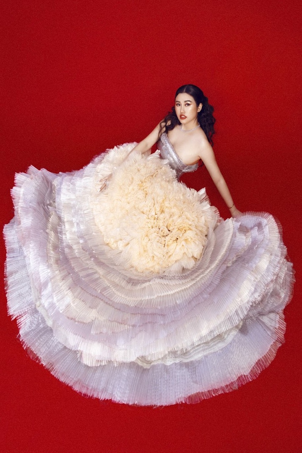 Hoa hậu Emily Hồng Nhung xinh tươi đón tuổi mới - 5 Hoa hậu Emily Hồng Nhung xinh tươi đón tuổi mới - 5