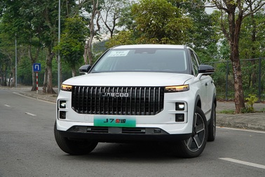 Lắp ráp xe hybrid ở Việt Nam: Rót trăm triệu USD, khách hàng hưởng lợi kép