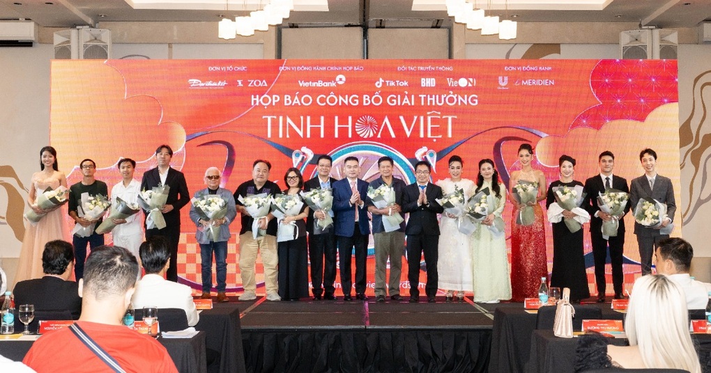 Công bố giải thưởng tôn vinh các giá trị văn hóa nghệ thuật của Việt Nam - 1