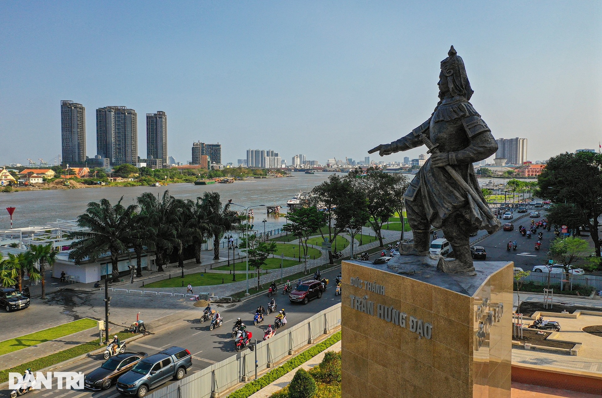 Diện mạo mới khu tượng đài Trần Hưng Đạo sau khi sửa chữa - 2