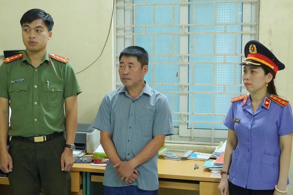 Nam kế toán bị khởi tố vì giúp 3 công ty trốn thuế gần 80 tỷ đồng - 1 Nam kế toán bị khởi tố vì giúp 3 công ty trốn thuế gần 80 tỷ đồng - 1