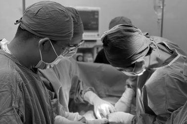 Sản phụ sinh con lần 4, bị cơ tim phì đại được phẫu thuật thành công