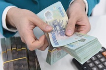 Phó Thống đốc nói về thế khó của ngân hàng khi giảm lãi suất cho vay