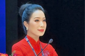NSND Trịnh Kim Chi tuổi 55 giữ nhiều vị trí vẫn cân bằng cuộc sống gia đình