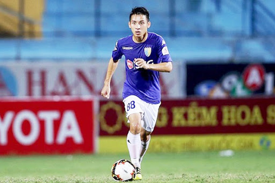 Tiền vệ Hùng Dũng và HLV Lê Thụy Hải được đề cử giải thưởng fair-play - 1 Tiền vệ Hùng Dũng và HLV Lê Thụy Hải được đề cử giải thưởng fair-play - 1