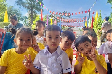 Lễ khai giảng ở nơi chỉ có 20 học trò, 3 giáo viên